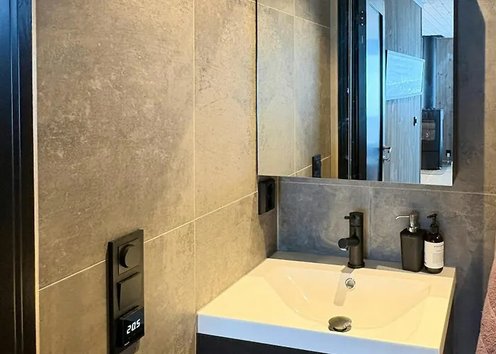 Alpine 5 Metres From Slope In Kvitfjell